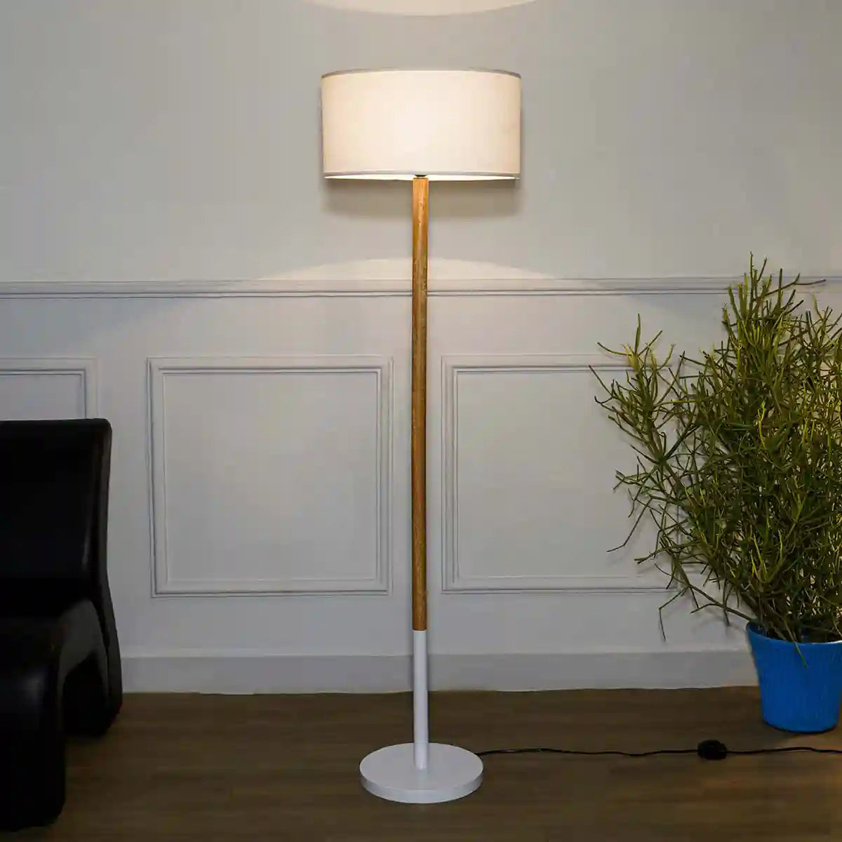 UNICOR Fusion Floor Lamp With White Cotton Shade